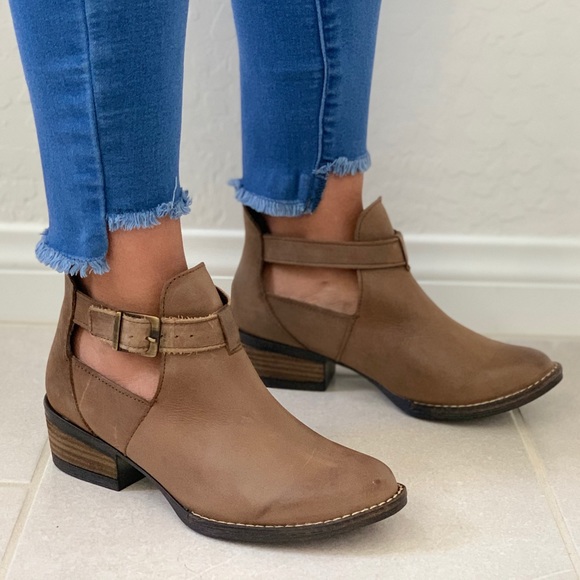 Distressed Leather Boho Chic Cut Out Ankle Bootie - Picture 1 of 6